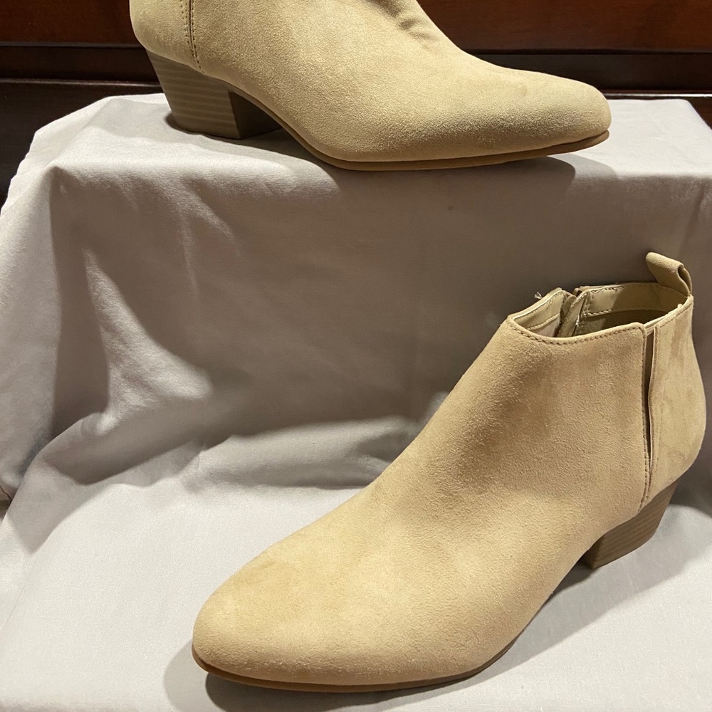 Old Navy bootie